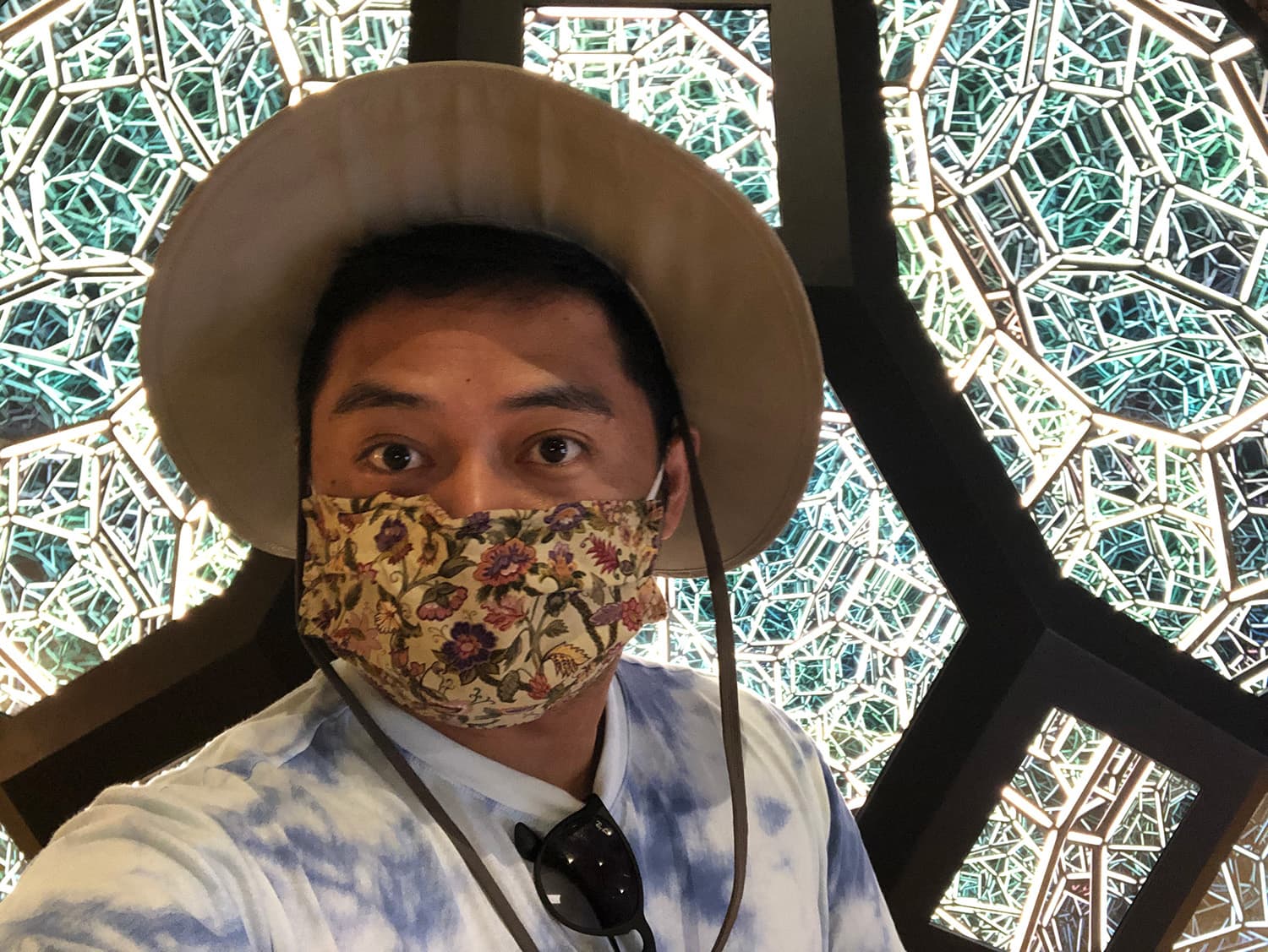 Jay selfie at Palm Springs Art Museum exhibit